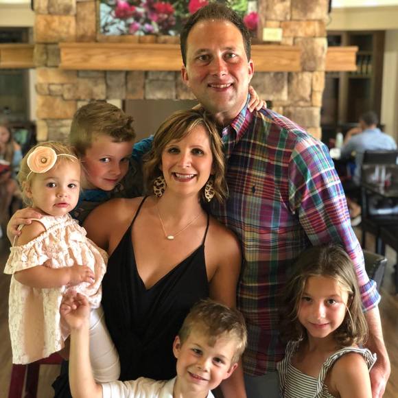 Meet your Posher, Stephanie - Picture 1 of 1